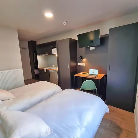 Montempo Centre - Bassins A Flot Aparthotel 2*