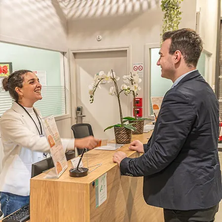 Aparthotel Montempo Centre - Bassins A Flot