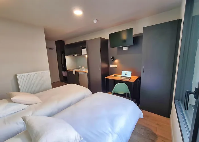 Montempo Centre - Bassins A Flot 아파트호텔 2*