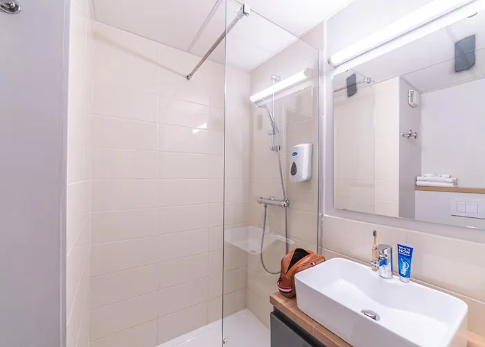 Montempo Centre - Bassins A Flot 2*