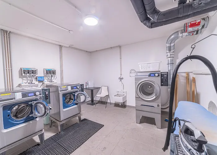 Apartahotel Montempo Centre - Bassins A Flot 2*